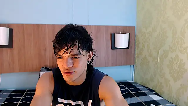 Snapshot of AlbertBernal69 chatting on February 24, 1:57 am AlbertBernal69 online show from February 24, 1:57 am