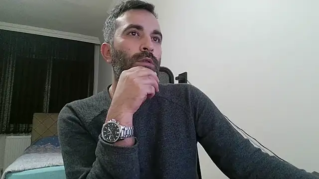 Snapshot of tgltplsr chatting on January 25, 1:43 am tgltplsr online show from January 25, 1:43 am