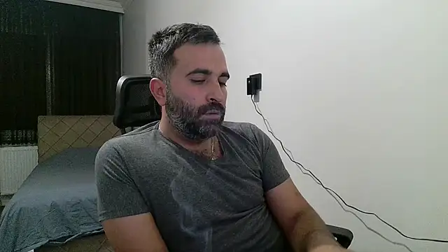 Snapshot of tgltplsr chatting on September 21, 2:12 am tgltplsr online show from September 21, 2:12 am