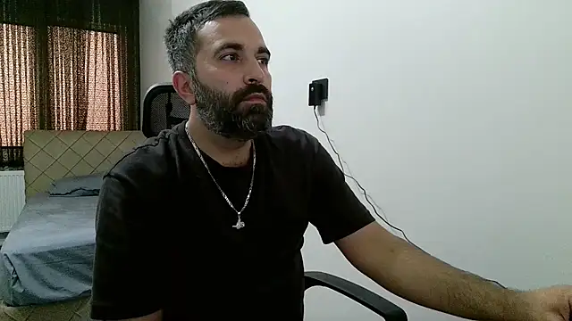 Snapshot of tgltplsr chatting on October 29, 6:49 am tgltplsr online show from October 29, 6:49 am