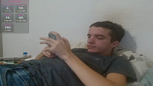 Snapshot of Tombgy07 chatting on September 30, 7:50 pm Tombgy07 online show from September 30, 7:50 pm