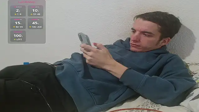 Tombgy07 online show from January 12, 8:02 pm