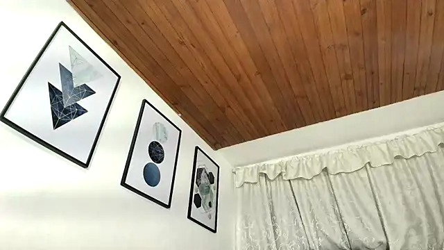 Snapshot of sam_her chatting on October 16, 11:35 pm sam her online show from October 16, 11:35 pm