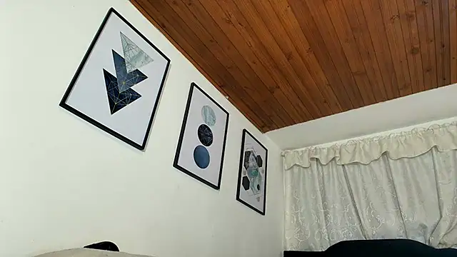 Snapshot of sam_her chatting on October 24, 9:05 pm sam her online show from October 24, 9:05 pm