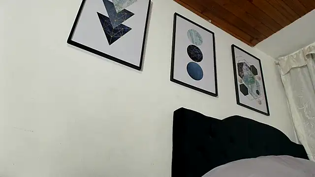 Snapshot of sam_her chatting on October 25, 9:16 pm sam her online show from October 25, 9:16 pm