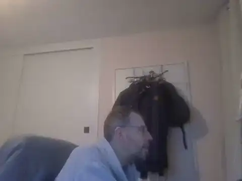 Snapshot of ptitcanard60600 chatting on January 8, 1:09 pm ptitcanard60600 online show from January 8, 1:09 pm