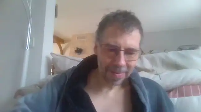 Snapshot of ptitcanard60600 chatting on February 27, 3:26 pm ptitcanard60600 online show from February 27, 3:26 pm