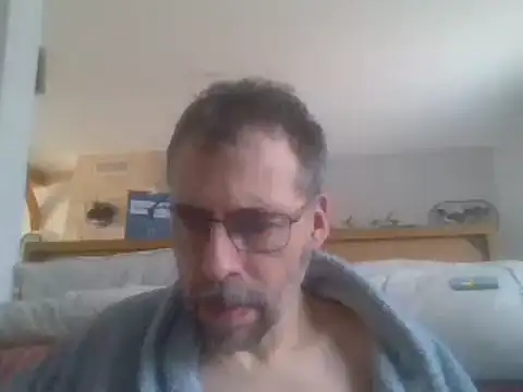 Snapshot of ptitcanard60600 chatting on February 8, 1:54 pm ptitcanard60600 online show from February 8, 1:54 pm
