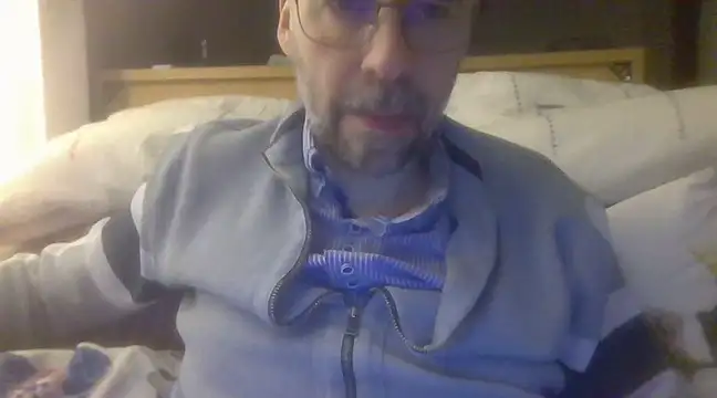 Snapshot of ptitcanard60600 chatting on March 18, 9:32 pm ptitcanard60600 online show from March 18, 9:32 pm