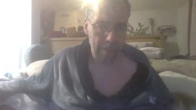 ptitcanard60600 online show from January 8, 11:10 pm