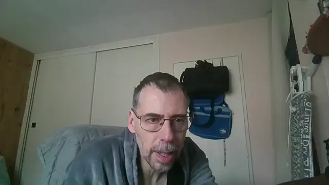 ptitcanard60600 online show from May 13, 7:27 am
