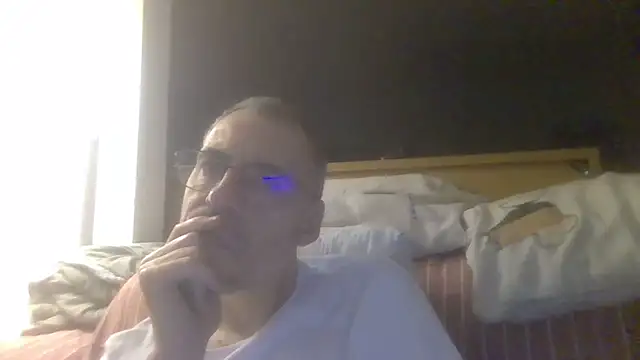 Snapshot of ptitcanard60600 chatting on September 21, 8:42 pm ptitcanard60600 online show from September 21, 8:42 pm