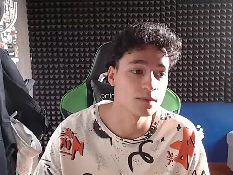 Curly Angel24 online show from April 20, 1:13 pm