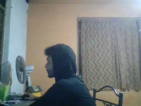 Rusiru32 online show from December 20, 6:26 pm