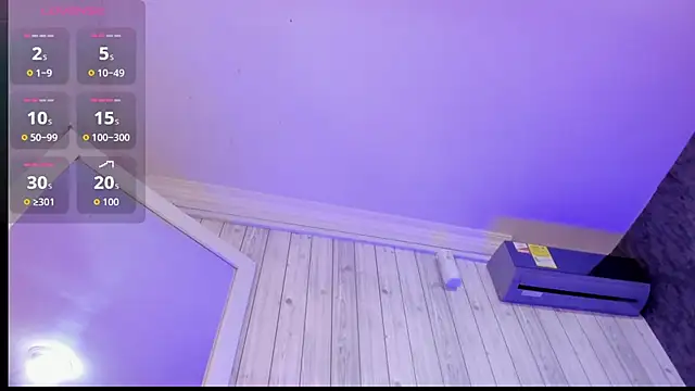 Snapshot of DominicSccott chatting on October 24, 2:08 pm DominicSccott online show from October 24, 2:08 pm