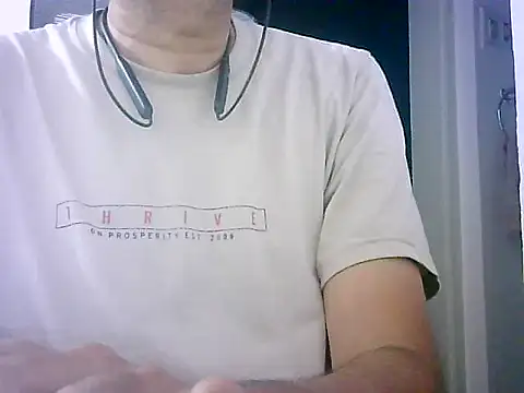 Snapshot of mrose8080 chatting on October 16, 7:55 pm mrose8080 online show from October 16, 7:55 pm