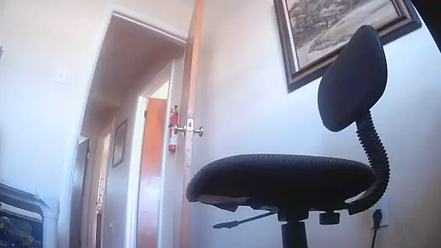 hottottrot691 online show from January 16, 2:31 pm