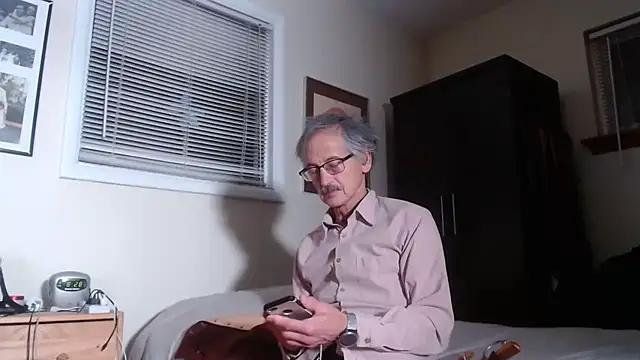 Snapshot of hottottrot691 chatting on February 3, 1:30 am hottottrot691 online show from February 3, 1:30 am