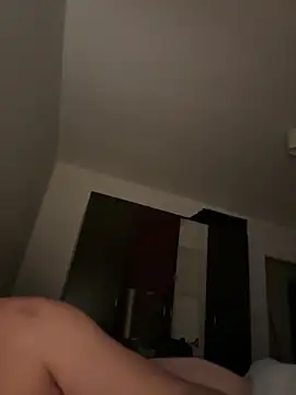 Tomhot3869 online show from October 15, 7:43 pm