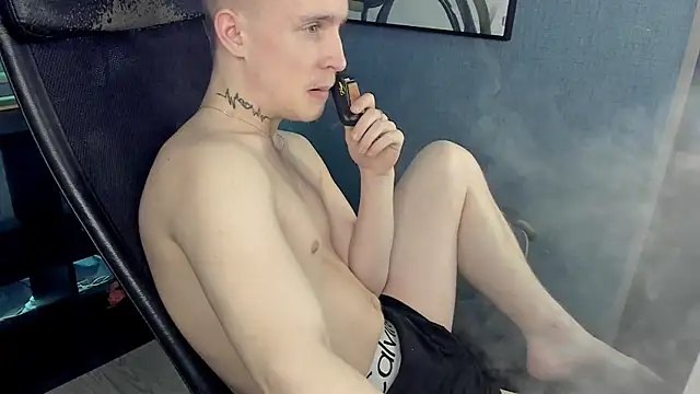 Snapshot of AlexxSweet chatting on February 8, 4:47 pm AlexxSweet online show from February 8, 4:47 pm
