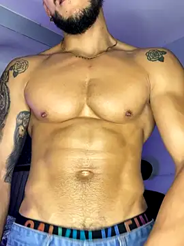 ARON TAYLER01 online show from November 8, 10:51 am