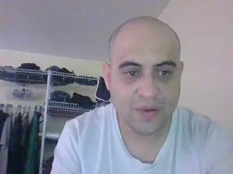 Snapshot of alphaswitchard chatting on December 24, 3:47 pm alphaswitchard online show from December 24, 3:47 pm
