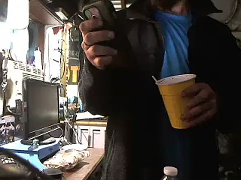 Snapshot of CloudDadddyyy420 chatting on December 20, 10:38 am CloudDadddyyy420 online show from December 20, 10:38 am