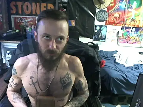 Snapshot of CloudDadddyyy420 chatting on January 8, 5:26 pm CloudDadddyyy420 online show from January 8, 5:26 pm