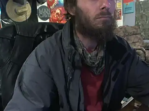 Snapshot of CloudDadddyyy420 chatting on December 7, 9:33 pm CloudDadddyyy420 online show from December 7, 9:33 pm
