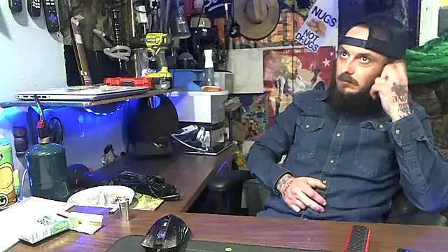 CloudDadddyyy420 online show from October 18, 12:21 pm