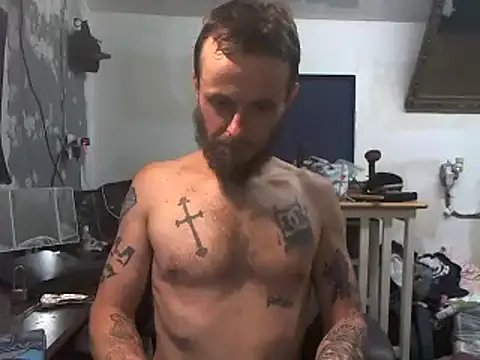 CloudDadddyyy420 online show from April 4, 1:46 am