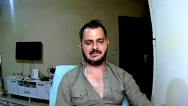 Snapshot of Coldskull69 chatting on October 16, 7:33 pm Coldskull69 online show from October 16, 7:33 pm