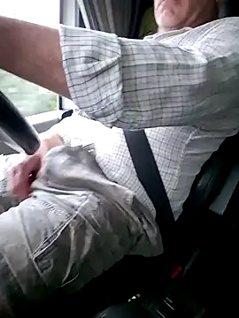 Tobyp677 online show from October 17, 8:40 am