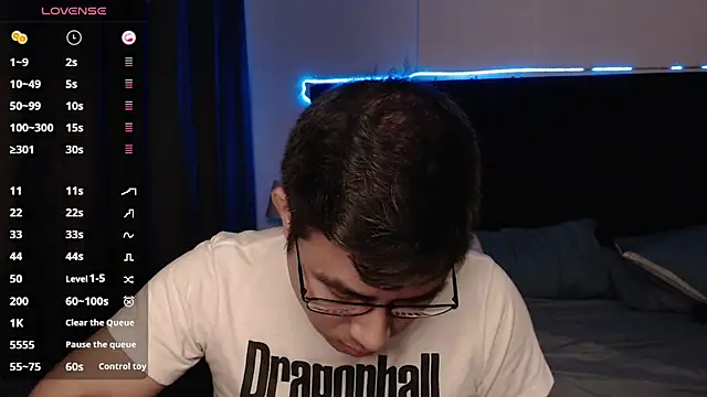 andrewmhilton  online show from November 2, 7:12 am