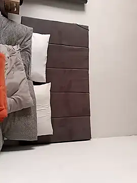 BLACK BOTTOM03 online show from November 28, 10:28 am