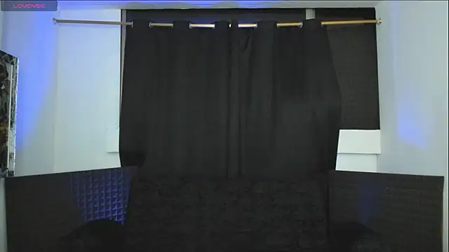 jhonnysnow17 online show from June 20, 3:44 am
