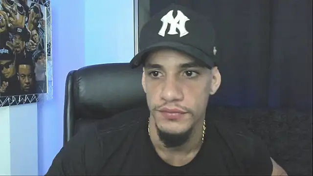 jhonnysnow17 online show from April 29, 4:50 am