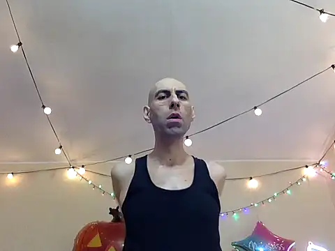 HandsomeAlfie online show from October 23, 5:00 am