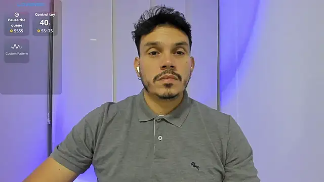 Snapshot of alejandro_stark chatting on October 5, 6:06 am alejandro stark online show from October 5, 6:06 am