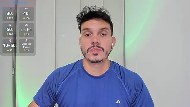 Snapshot of alejandro_stark chatting on October 7, 2:04 am alejandro stark online show from October 7, 2:04 am