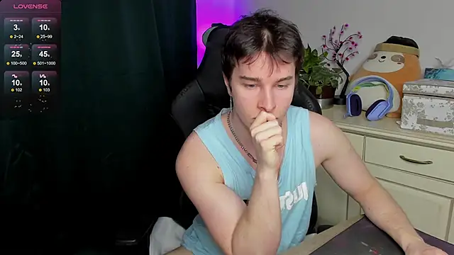 Vincent Strong online show from February 2, 8:57 am