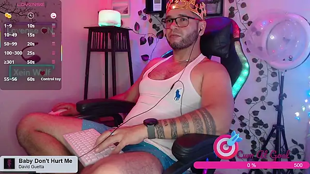Snapshot of Xein_WoIf chatting on October 7, 3:32 am Xein WoIf online show from October 7, 3:32 am