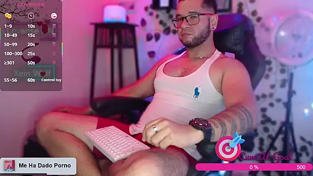 Snapshot of Xein_WoIf chatting on October 2, 2:37 am Xein WoIf online show from October 2, 2:37 am