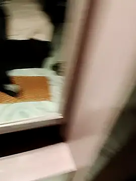 Snapshot of xxxhugedick0001 chatting on December 4, 6:50 pm xxxhugedick0001 online show from December 4, 6:50 pm