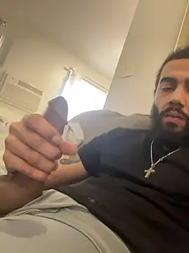 biglongking856 online show from February 18, 9:20 pm