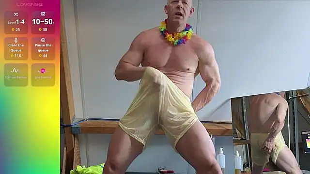 libo horny muscles online show from May 10, 1:01 pm