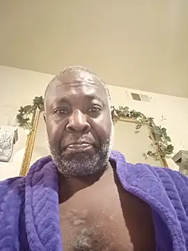 macnificent1fr online show from February 5, 7:37 am