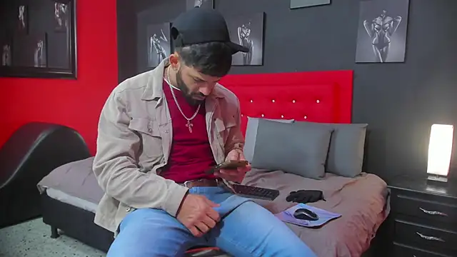Snapshot of Thiagogomez chatting on October 3, 12:43 pm Thiagogomez online show from October 3, 12:43 pm