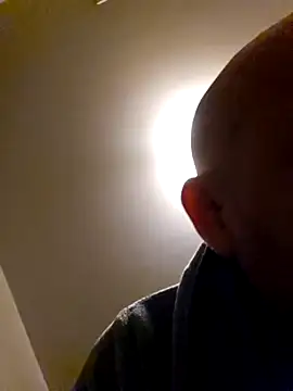 Snapshot of Hydro-Blastz chatting on December 8, 3:21 am Hydro-Blastz online show from December 8, 3:21 am