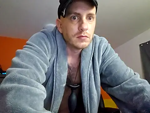 Snapshot of Hydro-Blastz chatting on February 20, 9:55 am Hydro-Blastz online show from February 20, 9:55 am